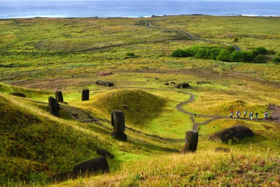 Pomniki Moai na Wyspie Wielkanocnej 